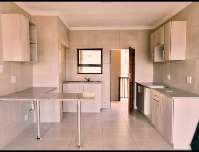 2 BEDROOM PROPERTY TO RENT IN BLUFF